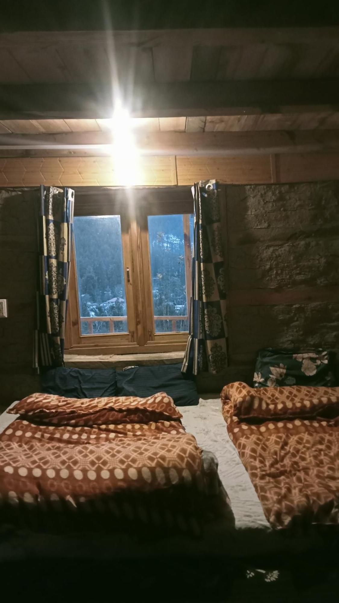 Woodstock Villa Rooms&Entirevilla Tulga Kalgha Eksteriør bilde
