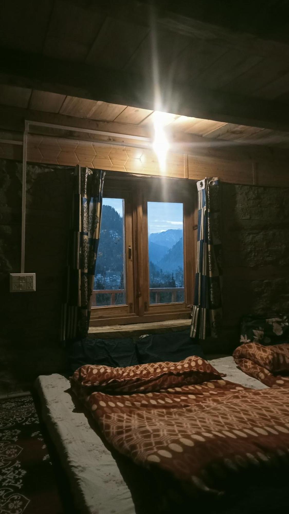 Woodstock Villa Rooms&Entirevilla Tulga Kalgha Eksteriør bilde